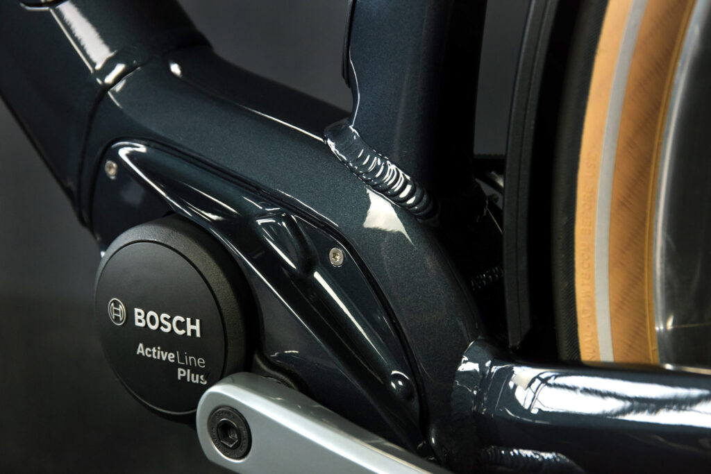 Bosch active line moottori