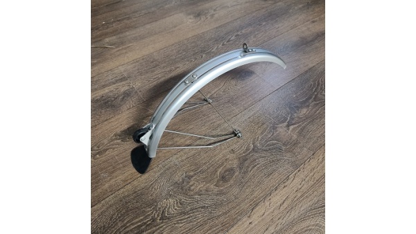 Brompton lokasuojasetti taakse - Hopea