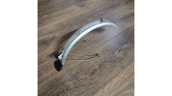 Brompton lokasuojasetti taakse - Hopea