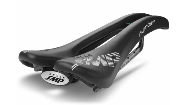 Selle SMP Nymber satula hiillikuitukiskoilla