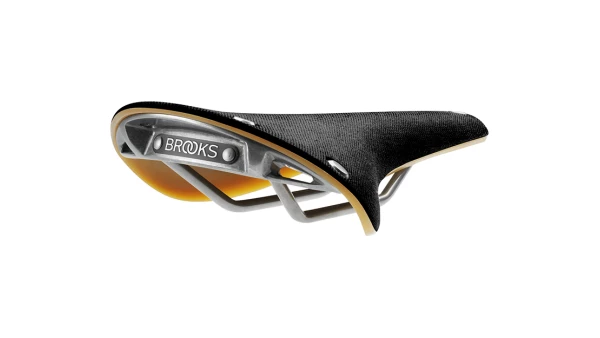 Brooks Cambium C17 satula musta