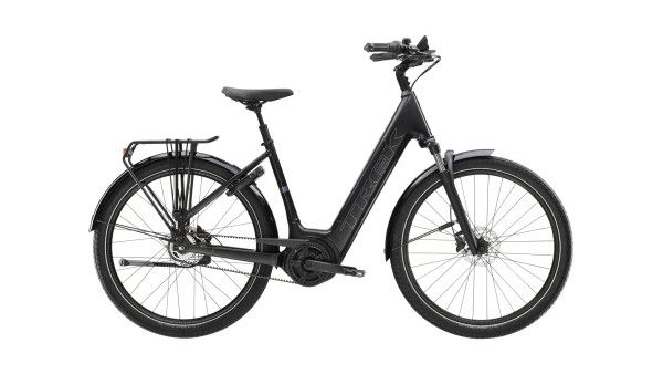 Trek District+ 4 Lowstep Hihnavetoinen Sähköpyörä Black Satin 545Wh - M