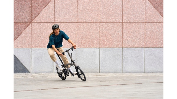 Brompton T Line 12 Speed titaanirunkoinen taittopyörä