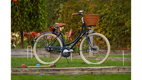 Pashley Britannia E Belt hihnavetoinen klassikkopyörä sähköavustuksella