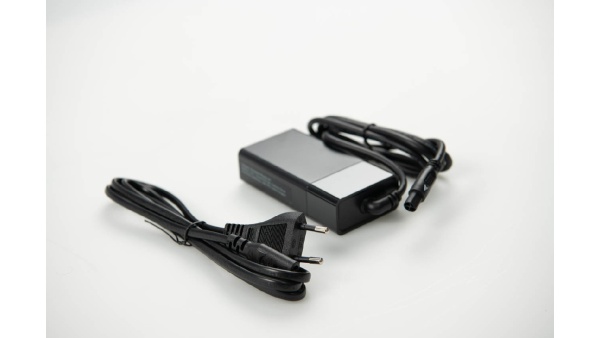 Brompton Electric 2A laturi Greenway